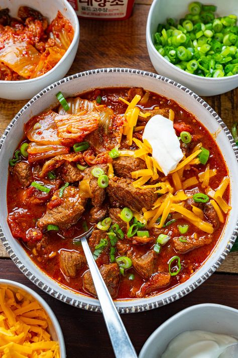 Asian Chili Recipe, Asian Chili, Best Lentil Soup Recipe, Chili Beef, Closet Cooking, Slow Cooker Chili Recipe, Beef Chili Recipe, Vegetarian Chili Recipe, Bean Chili Recipe