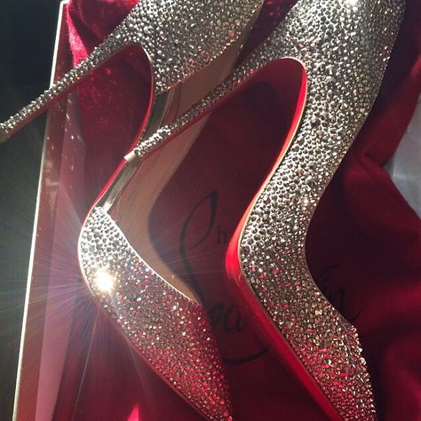 Rhinestone Christian Louboutins Club Heels, Christian Louboutin Sandals, Designer Wedding Shoes, Formal Heels, Heels Prom, Christian Louboutin Outlet, Christian Louboutin Boots, Trendy Heels, Prom Heels