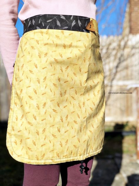 Homestead Life – Basket Apron + FREE Tutorial! – Riley Blake Designs Harvesting Apron Pattern Free, Garden Apron Pattern Free, Basket Apron, Harvest Apron, Free Apron Pattern, Gathering Apron, Traditional Aprons, Apron Pattern Free, Apron Patterns