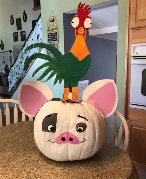 My Hei-Hei and Pua Pumpkin Creation 2017 Pumpkin Painting Ideas Disney, Painting Ideas Disney, Disney Pumpkin Painting, Halloween Pumpkin Crafts, Creative Pumpkin Painting, Creative Pumpkin Decorating, Character Pumpkins, Pumpkin Decorating Contest, No Carve Pumpkin Decorating