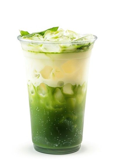 Refreshing iced matcha green tea | Free Photo - rawpixel Ice Matcha Latte, Green Tea Matcha Latte, Milk Green Tea, Green Tea Milk, Iced Matcha Green Tea, Green Tea Matcha, Matcha Green Tea Latte, Matcha Milk, Iced Matcha Latte