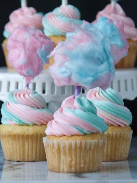 Cotton Candy Cupcakes Cotton Candy Recipe, Cotton Candy Cupcakes, Perfect Cupcakes, Cotton Candy Cakes, Cotton Candy Party, Candy Cupcakes, Dessert Breads, Unicorn Treats, Diy Dessert