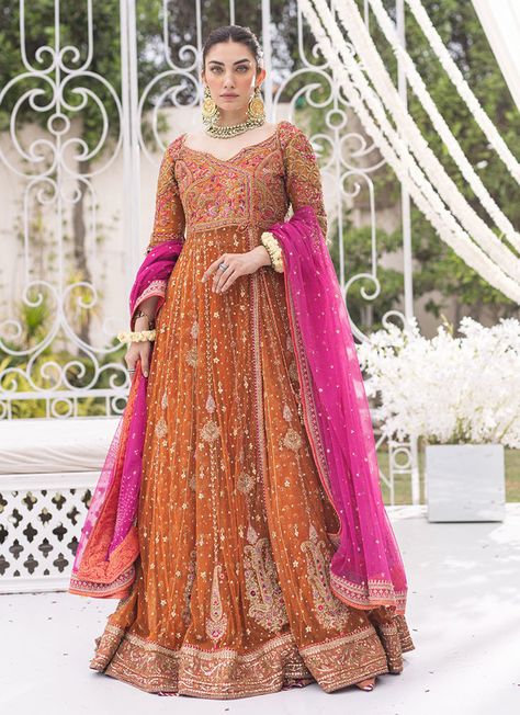 Dholki Dresses, Angharka Style, Mehandi Dress, Pakistani Mehndi Dress, Farah Talib Aziz, Affan Waheed, Mehndi Bride, Indian Dress Up, Pakistani Mehndi