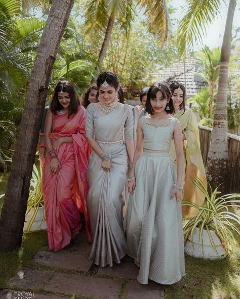 South Indian Brides Who Wore Kanjeevarams in Unique & Offbeat Colors! भारतीय दुल्हन संबंधी, South Indian Wedding Saree, Engagement Saree, Reception Saree, Indian Bridesmaids, Kerala Wedding, Bridal Sarees South Indian, Reception Outfit, Bridesmaid Saree