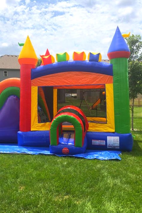 Party Jumpers Bounce Houses, Indoor Bounce House Business, Indoor Bounce House Party Birthday, Bounce House Aesthetic, Bouncy House Birthday Party, Bounce House Birthday Party Ideas, Birthday Bounce House, Bouncy House Party, Bouncing House