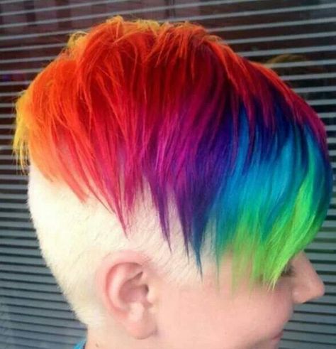 Gay pride? Short Rainbow Hair, Rainbow Hair Color, Hair Color Crazy, Extreme Hair, Dyed Hair Inspiration, Pretty Hair Color, Bright Hair, Haircut And Color, Colorful Hair