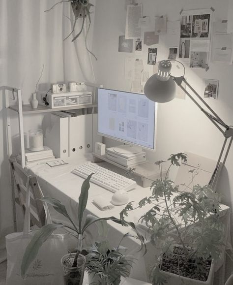 Hiasan Bilik Tidur, Study Desk Decor, Gamer Room Decor, Desk Inspiration, Room Redesign, Pinterest Room Decor, Study Room Decor, Room Deco, Gaming Room Setup