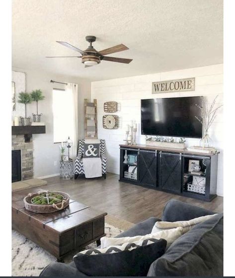 Tv Setup, Cozy Farmhouse Living Room, Ruang Tv, Tv Rooms, Farm House Livingroom, Farmhouse Living Room Decor, Den Ideas, Farmhouse Living Room Decor Ideas, Rustic Farmhouse Living Room