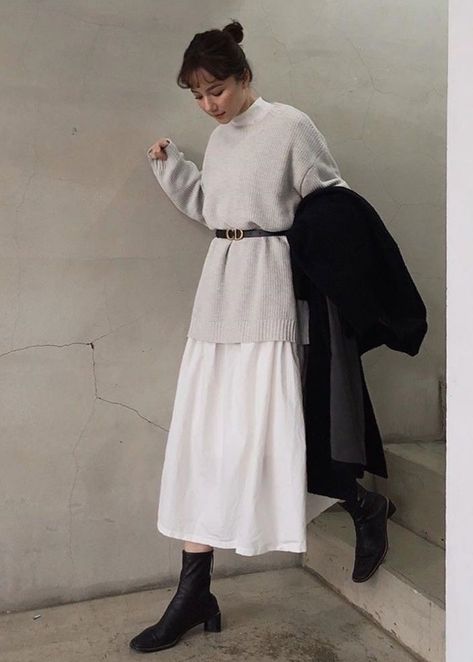 Black A Line Skirt Outfit Casual, Dress And Outer Outfit, Classic Beauty Outfits, Modest Autumn Outfits Hijab, Cold Wedding Outfit Guest, Hijab Autumn Outfits, Autumn Outfits Hijab, 2024 Autumn Outfits Trends, Hijab Work Outfit