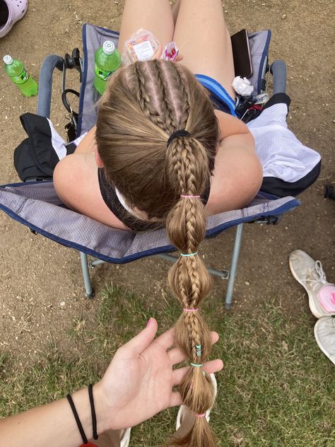 Easy Bubble Braid Hairstyles For Sports, Lacrosse Braids, Tennis Hair Styles, Lacrosse Game Day Hair, Girls Softball Hairstyles, Bubble Braid Hairstyles For Sports, Hairstyles For Track Meets, Track Hair Styles, Cool Braided Hairstyles For Sports