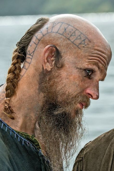 Male Viking, Viking Makeup, Viking Head, Viking Braids, Norse Tattoo, Hipster Man, Male Makeup, Head Tattoos, Viking Style