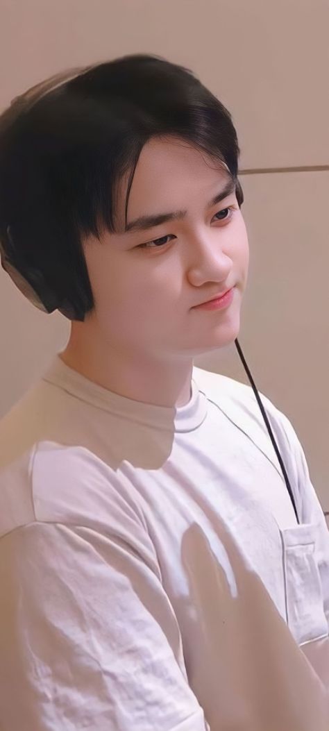 EXO 'Cream Soda' recording Behind The Scene #exodo (d.o.) #kyungsoo #wallpaper #exo #do #cute Exo Do Wallpaper, Do Exo Cute, D.o Kyungsoo Cute, Do Kyungsoo Wallpaper, Exo Cream Soda, Exo D. O, Kyungsoo Wallpaper, Do Wallpaper, Exo Chibi