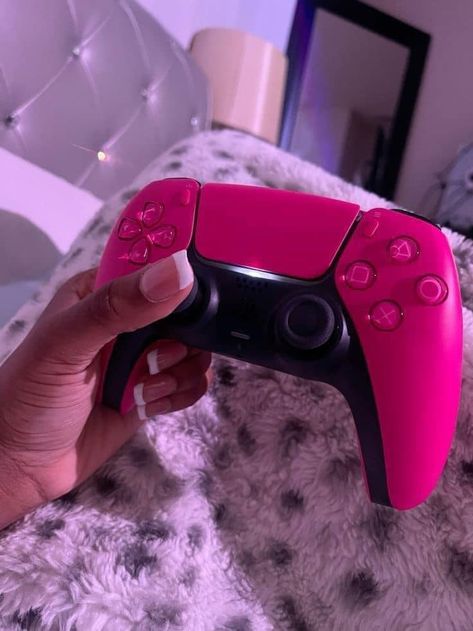 • Me buying everything in pink 😊🎀💗 Pink Controller Aesthetic, Pink Ps5, Hello Kitty Games, Ipad Essentials, Ps5 Controller, Dump Ideas, Pink Lifestyle, Pretty Shoes Sneakers, Dream Gift