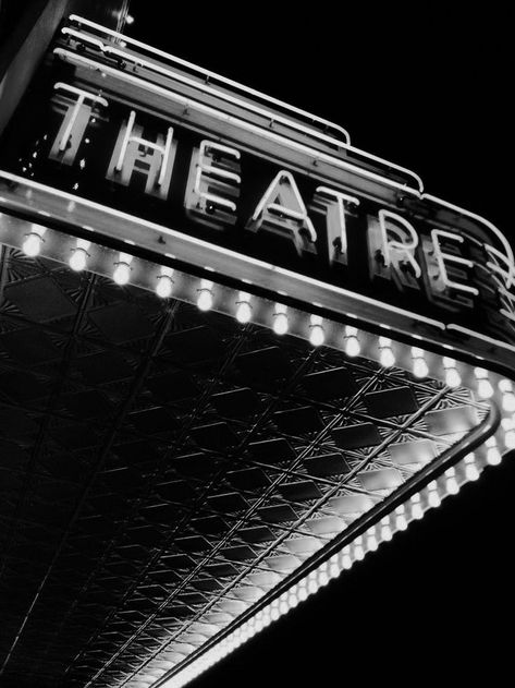 Movie Theater Aesthetic, Theatre Aesthetic, 60s Aesthetic, Prompt Ideas, Theatre Pictures, Monochrome Aesthetic, Aesthetic Black And White, Black And White Photo Wall, Black And White Movie