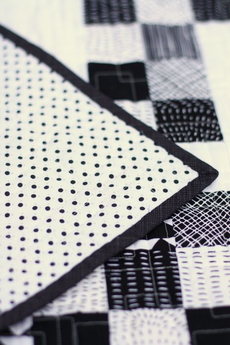 Neutral Quilts, Black And White Quilt, Neutral Quilt, Diy Baby Blanket, Charm Pack Quilts, Black And White Quilts, Kids Quilts, Sewing Machine Quilting, White Quilts