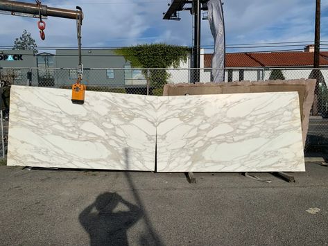 Calacatta Borghini Gold Marble Slab Honed Bookmatching Calcutta Borghini Marble, Borghini Marble, Calacatta Borghini, Marble Calacatta, Natural Stone Countertops, Tile Showroom, Tile Stores, Marble Slab, Marble Tiles