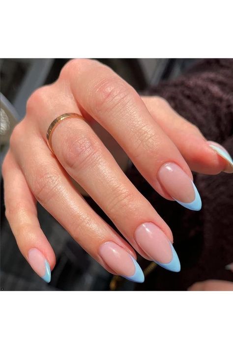 Gel Nails Blue And White, Gel Nails Blue, Nails Blue And White, Nails Almond Shape, Acrylic Nails Almond Shape, White Tip Nails, Simple Gel Nails, Casual Nails, Blush Nails