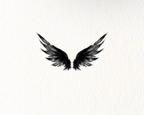 Crow Wings Back Tattoo, Crow Tattoo Minimal, Dainty Raven Tattoo, Dainty Crow Tattoo, Crow Wing Tattoo, The Crow Tattoo Ideas, The Ravenhood Series Tattoo, Lucifer Wings Tattoo, Black Angel Wings Tattoo