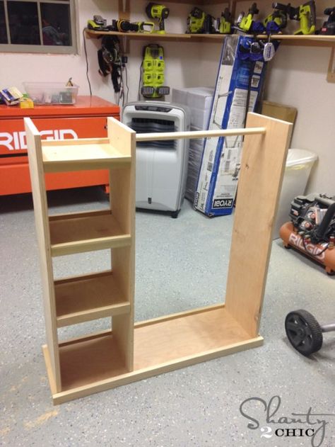 Dress Up Storage, Woodworking Books, Woodworking Joints, Free Woodworking Plans, Woodworking Plans Diy, Woodworking Projects That Sell, Storage Cart, Woodworking Workshop, Popular Woodworking