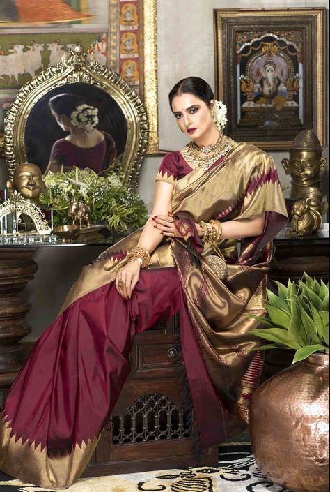 Diverse career of Rekha celebrated with prestigious DIFF Lifetime Achievement Award. The Hindi screen legend’s wide-ranging and exciting career spanning 40 years and 180 films will be honoured at DIFF 2016. Rekha Saree, Rekha Actress, Indian Silk Sarees, Vintage Bollywood, Elegant Saree, Indian Saree, Saree Look, Indian Designer Wear, Beautiful Saree