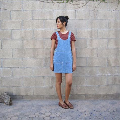 Denim Jumper Dress / Jean Pinafore / Vintage 90s / S or M | 1990s overall dress/ 90s denim jumper/ vintage 90s by MILKTEETHS, $62 ... Denim Jumper Dress Outfit, Jumper Dress Outfit, Denim Jumper Dress, Denim Pinafore, Jean Jumper, Denim Jumper, 90s Denim, 90s Dress, Apron Pockets