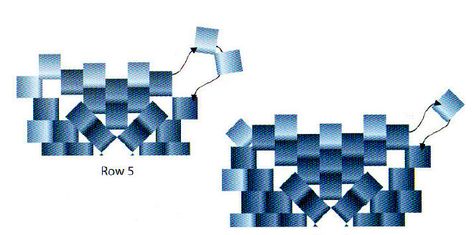 Instructions for making a beaded square box. Part 1. Beaded Square, Seed Bead Projects, Beaded Banners, Beaded Boxes, Beading Techniques, Bead Weaving Patterns, Seed Bead Tutorial, Bead Stitching, Beaded Animals