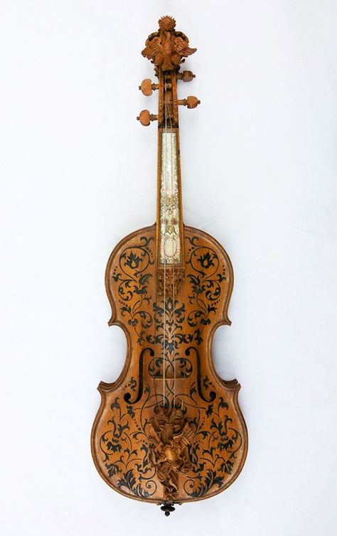 Stradivarius Violin, Violin Family, Violin Art, Violin Design, Instruments Art, Cellos, Folk Instruments, Vintage Jewelry Art, Musical Art