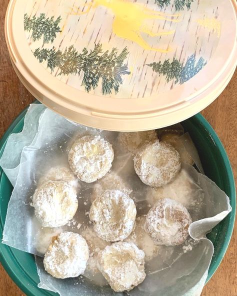 "PUFF COOKIES" - Proud Italian Cook Puff Cookies, Napoleon Pastry, Birthday Sweets, Homemade Holiday Gifts, Italian Bakery, Cookie Table, Italian Pastry, Fundraiser Ideas, Pastry Tart