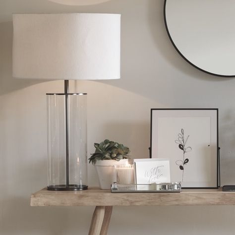 White Company Home, The White Company Bathroom, The White Company Bedroom, The White Company Living Room, White Bedside Table Styling, White Company Living Room, White Table Lamps Bedroom, White Company Bedroom, Chrissie Rucker