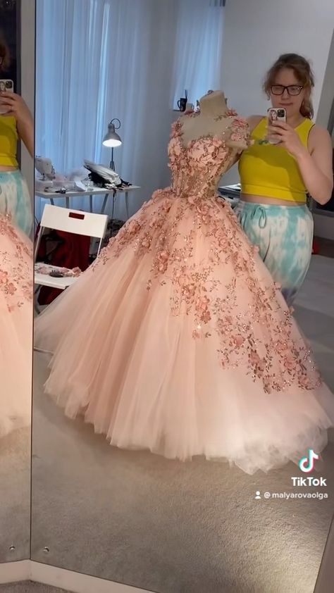 Malyarova Olga, Quinceanera Dresses Pink, Pretty Quinceanera Dresses, Classy Wedding Dress, Quince Ideas, Fairy Dresses, Fashion Gowns, Princess Ball Gowns, Fantasy Gowns