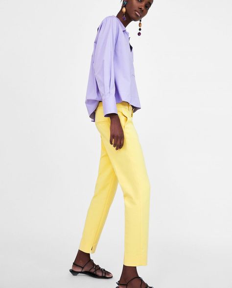 Lemon and Lilac - a perfect pastel outfit combo for Spring #HowToWearColour #Pastel Lilac Pants Outfit, Lemon Outfit, Outfit Color Combos, Lilac Pants, Lilac Pastel, Color Blocking Outfits, Trouser Outfit, Pastel Outfit, Chino Trousers