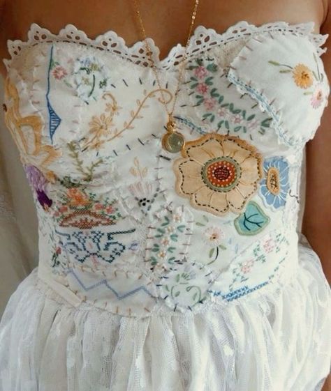 try the nuudii strapless Cottagecore Wedding, Ropa Upcycling, Boho Whimsical, Whimsical Woodland, Mode Hippie, Fable Dresses, Diy Vetement, Mode Inspo, Mode Inspiration