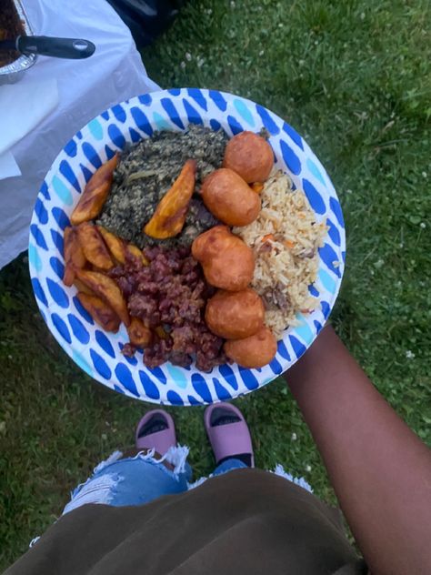 Cameroon Culture, Cameroonian Food, Cameroon Food, Africa Culture, Soul Food Dinner, Food Babe, African Food, Tyler The Creator, Beignets