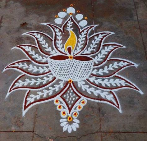 Border Muggu Designs, Muggulu Design Simple With Colors, Small Free Hand Rangoli, Vani Muthukrishnan Kolam Rangoli Designs, Thulasi Kota Designs Muggulu, Dhanurmasam Muggulu, Easy Rangoli Designs Videos, Very Easy Rangoli Designs, Rangoli Designs Photos