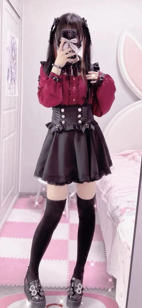 jirai land mine dark girly gaari kei jiraikei ryousangata e girl e-girl kawaii jfashion japanese kuromi my melody liz lisa rojita dearmylove ma*rs noemie 地雷系 Kuromi Jirai Kei, Liz Lisa Jirai Kei, Plus Size Jirai Kei, Kuromicore Outfits, Jirai Kei My Melody, Girly Kei Fashion, Jirai Kei Closet, Dark Girly Kei, Jfashion Subcultures