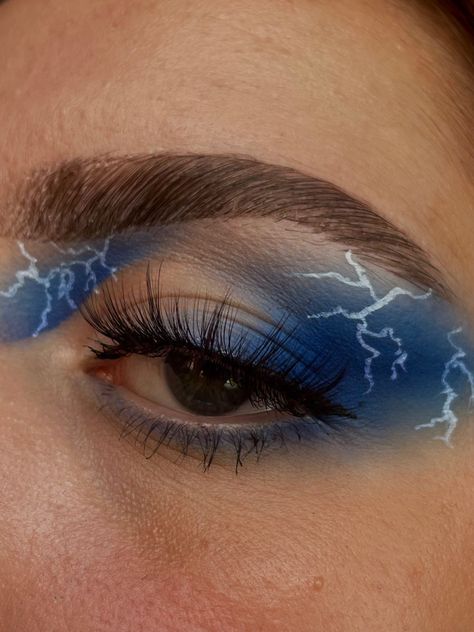 Thunderstorm Makeup Look, Storm Makeup Look, Blue Lightning Eye Makeup, Lightening Makeup Looks, Marvel Eye Makeup, Superhero Inspired Makeup, Lighting Bolt Makeup Look, Rave Eyeshadow Looks, Thor Makeup Looks