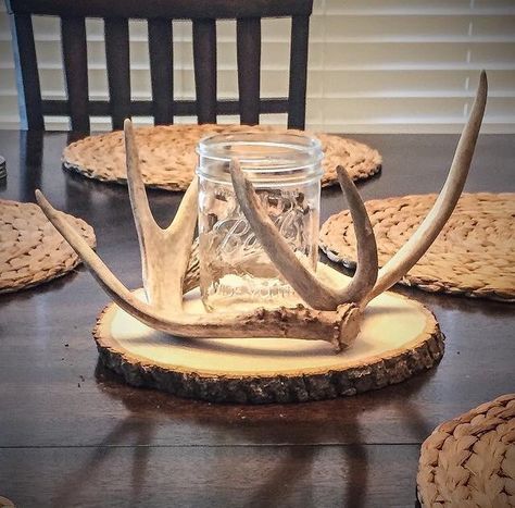 Antler Centerpiece, Deer Antler Wedding, Antler Ideas, Deer Antler Decor, Antlers Decor, Antler Wedding, Antler Crafts, Antler Art, Unusual Weddings