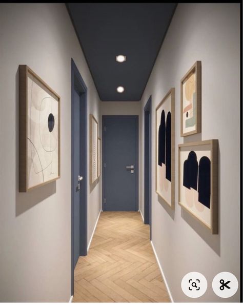 Apartment Corridor Ideas, Narrow Hallway With Doors, Passage Design Interiors Hallways, Painting Hallway Ideas, Passage Decor Ideas, Hall Wall Painting, Corridor Wall Design, Passage Wall Design, Passage Decor