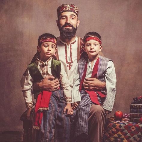 Armenian Traditional Clothing Men, Armenian Men, Armenian Aesthetic, Armenian Clothing, Armenian History, Armenian Culture, Caspian Sea, National Clothes, Folk Dress