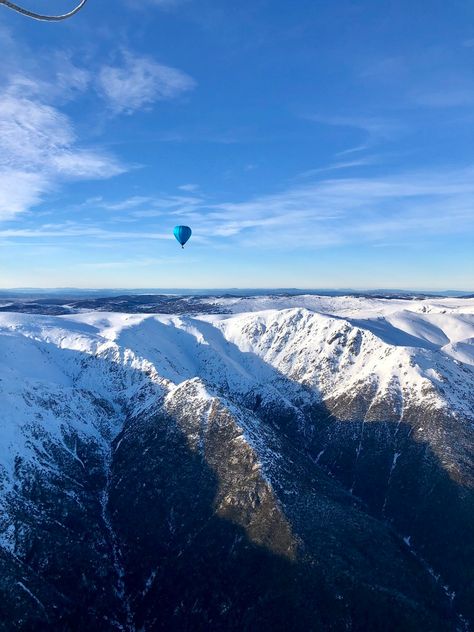 Global Ballooning Australia :: Up and Over - Mt Kosciuszko & Snowy Mountain Ranges Mt Kosciuszko Australia, Mt Kosciuszko, Balloon Flights, Mountain Ranges, Fear Of The Unknown, Snowy Mountain, Snow Caps, Ski Slopes, Snowy Mountains