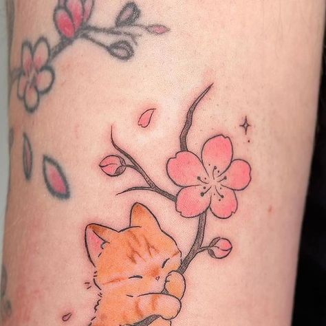 Marta | LISBON Bookings Closed ✨ on Instagram: "Cherry blossom kittys🌸✨  Orange - another one for George (thank you once again ✨). It turned out so cute and chonky 🍊!  White - Thank you so much for your trust, specially for the fox 🥹 🌸✨ (will post it soon hopefully! 🫶🏻)  #tattooinspiration #tattoo #tattooideas #tattoodesigns #tattoos #tattooartist #tattooart #tattooink #tattooflash #tattoolove #tattooinspiration #tattoosketch #tattooer #instagramartist #artistsoninstagram #procreate #animetattoo #colourtattoo #cutetattoos #flashsheet #smalltattoo #tattooideas #inked #tattooportugal #portugaltattoo #lisboatattoo #cattattoo #pettattoo #kittytattoos" Orange And White Cat Tattoo, Tattoo Ideas Cherry Blossoms, Turning Red Tattoo, Orange Cat Tattoo, Cherry Blossom Tattoos, Tattoo Gato, Cute Cat Tattoo, Orange And White Cat, Funky Tattoos