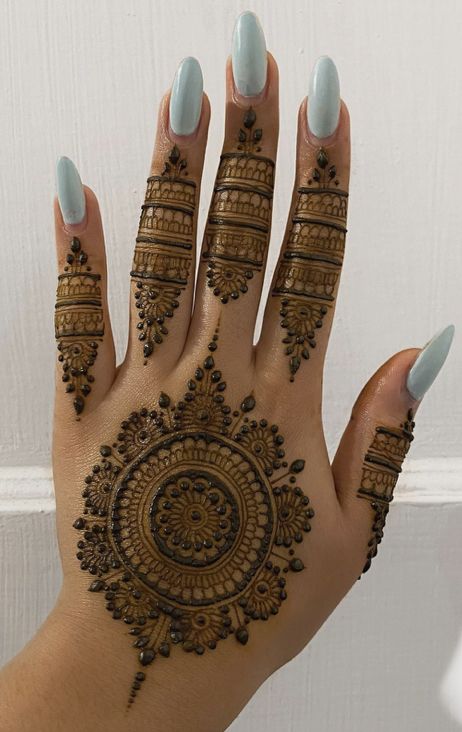 Latest Henna Designs, Mehndi Designs For Kids, Simple Mehndi Designs Fingers, Very Simple Mehndi Designs, Pretty Henna Designs, Full Mehndi Designs, Henna Tattoo Designs Simple, Mehndi Designs Front Hand, Full Hand Mehndi Designs