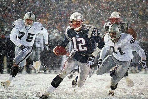 Welcome to Patriots country!!!! Tom Brady Patriots, Go Pats, England Sports, New England Patriots Football, Superbowl Champions, Patriots Fans, Boston Strong, Patriots Football, Bleacher Report