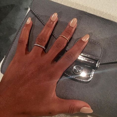 Natural Color Nails, Interview Nails, Natural Gel Nails, Natural Nail Designs, Nagellack Trends, Kerry Washington, Manicures Designs, Minimalist Nails, Accent Nails