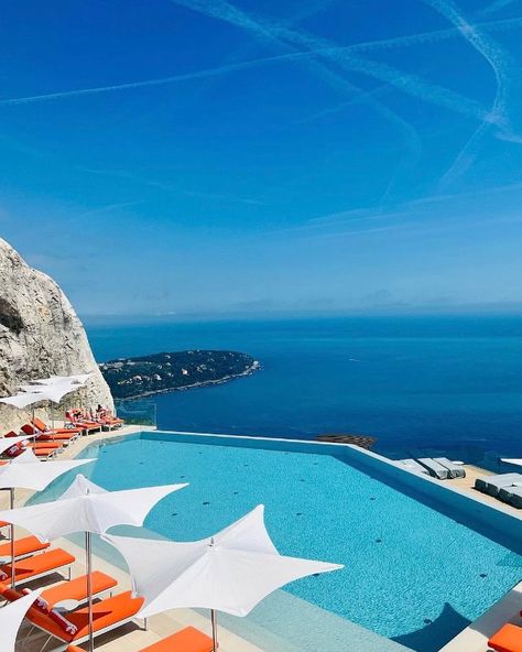 HARBOUR + THE MAYBOURNE RIVIERA ⠀⠀⠀⠀⠀⠀⠀⠀⠀ Carved into the rocky tip of Cap Martin and jutting out over the glistening Mediterranean Sea… | Instagram Maybourne Riviera, Mediterranean Sea, Infinity Pool, Powder Coating, Monaco, Rocky, Read More, Carving, Pool