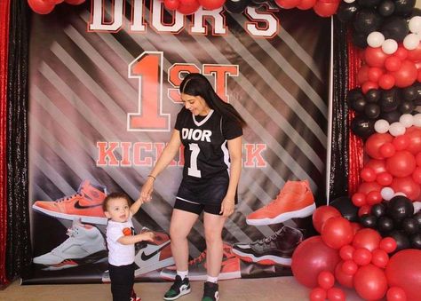 1st Kickback Party, Jordan 1 Theme Birthday Party Ideas, Jordan 1 First Birthday, Nike First Birthday, Jordan 1 Party Theme, Jordan 1st Birthday Party, Nike First Birthday Theme, Sneaker Birthday Party Ideas, First Kickback Birthday