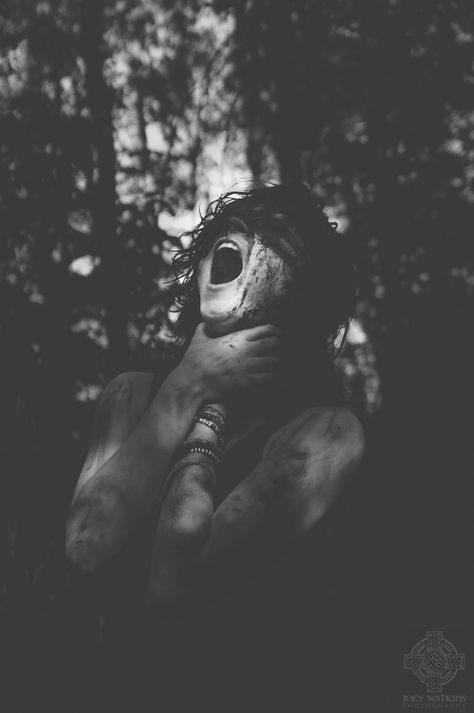 Scary Photography, Images Terrifiantes, Unclean Spirits, Wow Photo, Le Cri, Dark Photography, Pics Art, Shoot Ideas, Photography Inspo