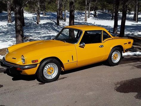 Keith's 1972 Triumph Spitfire MkIV - AutoShrine Registry #AutoShrine Triumph Spitfire Hardtop, Triumph Spitfire, Luxury Garage, Vintage Sports Cars, British Sports, British Sports Cars, Classic Sports Cars, S Car, Car Drawings