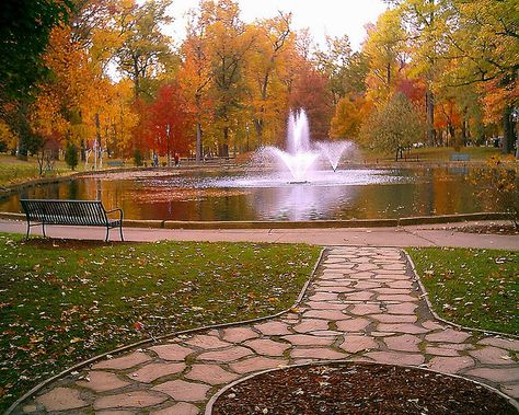 central park ashland ky Ashland Kentucky, Charleston West Virginia, Kentucky Travel, Travel America, My Old Kentucky Home, Usa States, Ohio River, Fabulous Fall, Fall Day