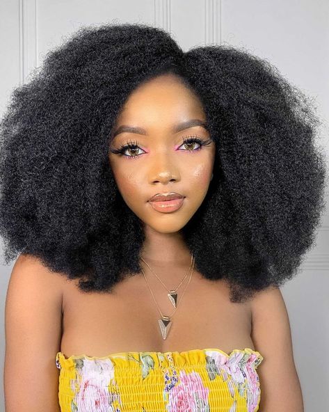 🌸16” Bohemian Curls 🌸 Model used 3 packets Color 1 Price: 3,200, $11.81, £9.82. Available in Color 1 & 35 Click the link in our bio to o… | Instagram Pineapple Headband, Fringe Wig, Hair Color Pictures, Afro Wig, Blue Headband, Headband Wig, U Part Wig, Wig Color, Hair Extensions Best